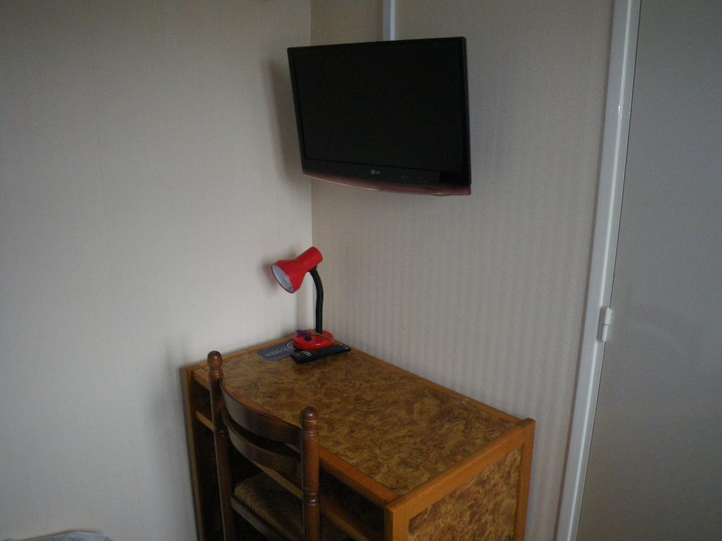 Hotel TGV Quimper Zimmer foto