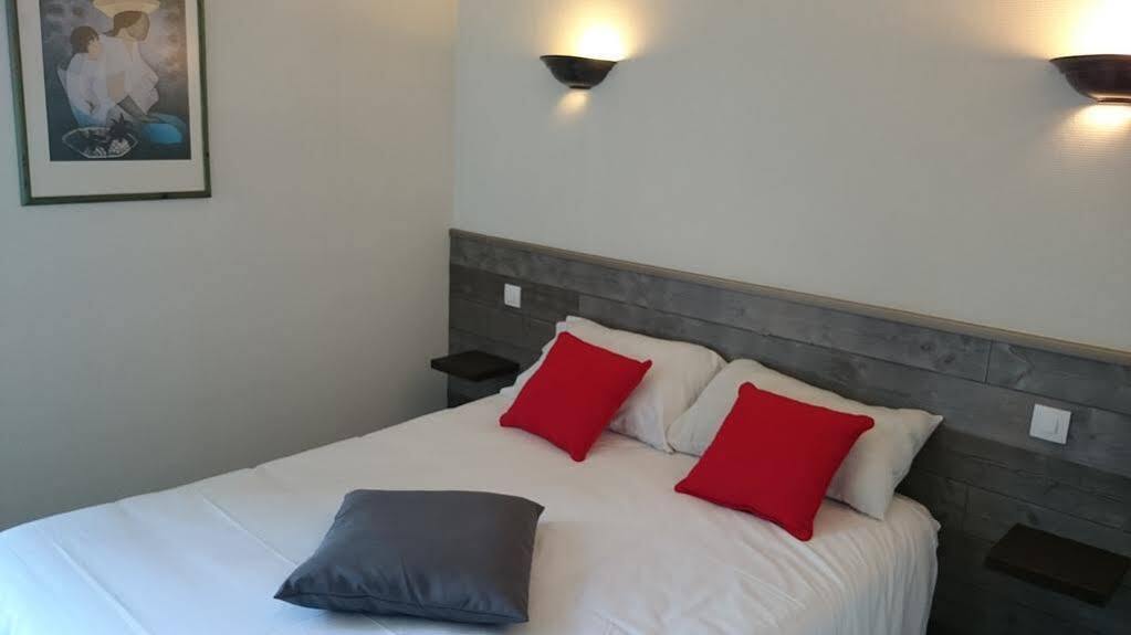 Hotel TGV Quimper Exterior foto